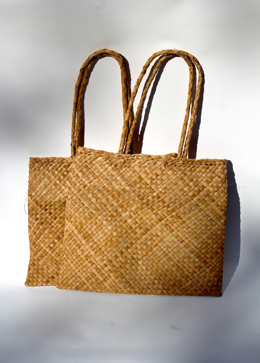 Woven straw handbag from Sri Lanka